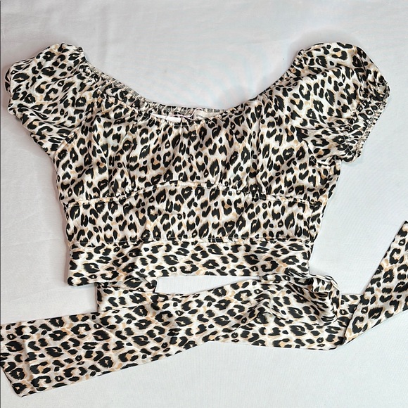 Leopard Print Matching Set – Size L Only - Picture 10 of 10